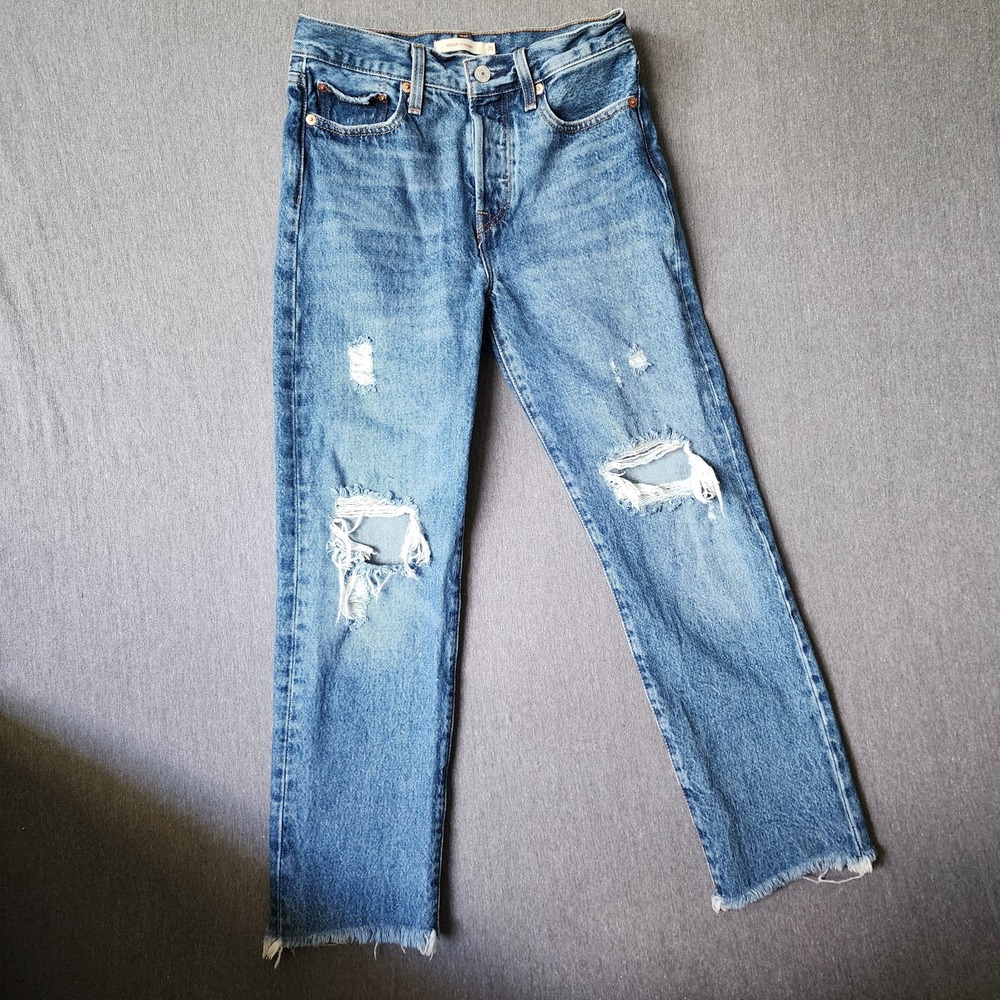 Levi's Premium Women's Wedgie Straight Distressed Jeans Size 25